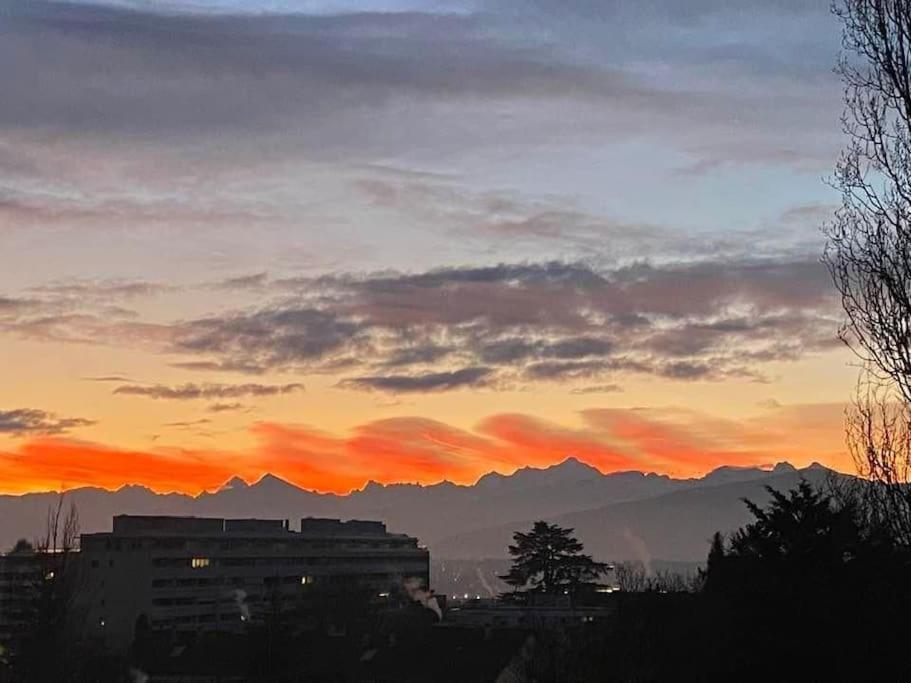 Appartamento Tourelle 2 - Spacieux Dans Le Centre De Geneve